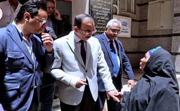 محافظ سوهاج يتفقد مستشفى سوهاج العام ويوجه بتحسين مستوى الخدمات الطبية