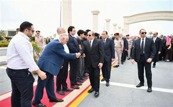 الرئيس السيسي يؤدي واجب العزاء في جنازة والد الدكتور مصطفى مدبولي