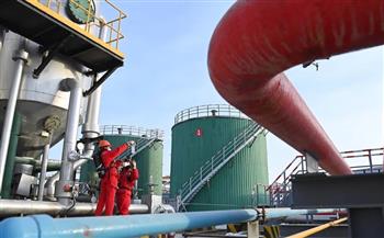مصافي الصين الحكومية تسعى لاستئناف صادرات الوقود مع ارتفاع المخزونات