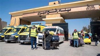 معبر رفح يستقبل الدفعة الـ39 من العائدين الفلسطينيين إلى غزة.. وتسهيلات إنسانية من الهلال الأحمر 
