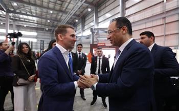 نيابةً عن رئيس الوزراء.. وزير الاتصالات يفتتح أكبر مركز لتوزيع التجارة السريع لـ«طلبات مصر» بالشرق الأوسط 