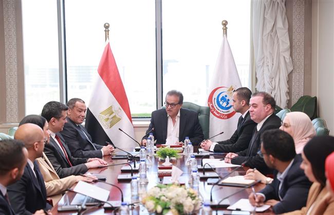 وزير الصحة يبحث التعاون الرقمي مع شركة أورانج مصر لتطوير المنظومة الصحية