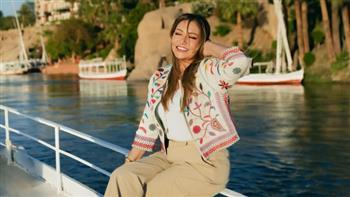 ليلى علوي تخطف الأنظار بصورة من أسوان: بلد السحر والجمال