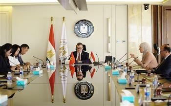 وزير التخطيط يبحث مع سفير فيتنام تعزيز الشراكة التنموية والتعاون الاقتصادي