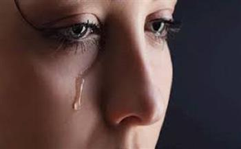 بين كثرة النوم وسرعة البكاء.. إشارات نفسية تكشف ما لا يقال