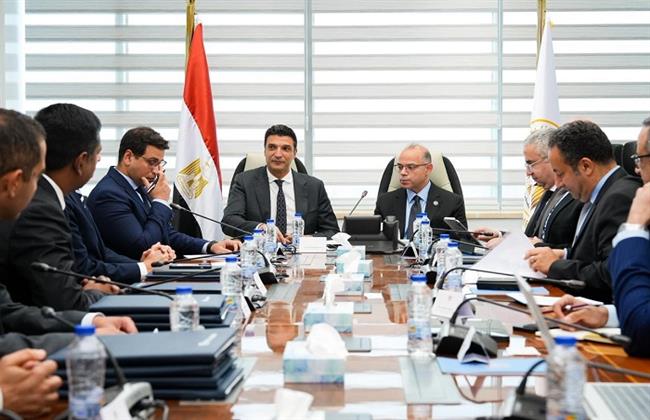 وزيرا الاستثمار والصناعة يبحثان مع شركة "Air Liquide" الفرنسية فرص التوسع وزيادة الاستثمارات في مصر