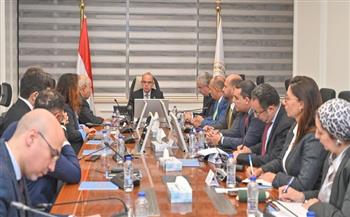 وزير الاستثمار يبحث مع شركة "شاندونغ لينج لونج" الصينية إنشاء مجمع صناعي متكامل لصناعة إطارات السيارات