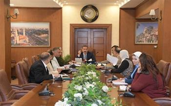 محافظ بورسعيد يواصل لقاءاته الجماهيرية ويستمع لشكاوى المواطنين ويوجه بحلول عاجلة