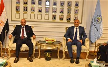 محافظ أسيوط يستقبل مجلس إدارة رابطة الحقوقيين ويبحث سبل دعم التنمية ويؤكد: المواطن شريك أساسي في تحسين الخدمات