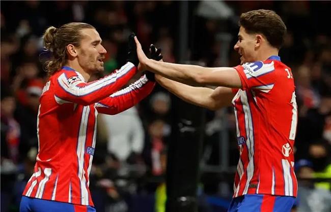 دوري أبطال أوروبا.. جريزمان وألفاريز يقودان أتلتيكو مدريد أمام أرسنال