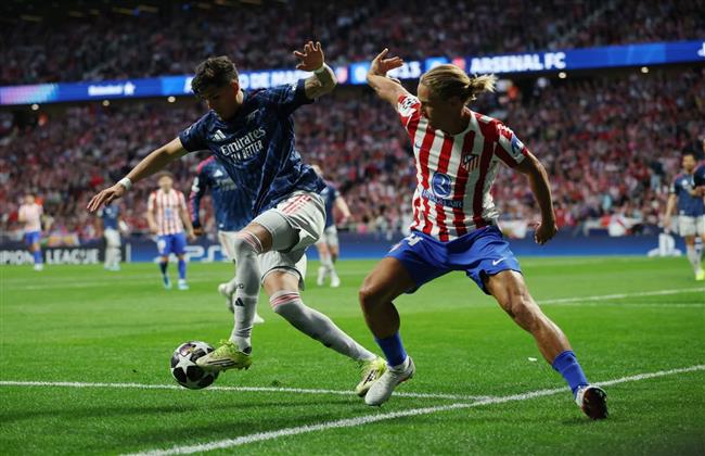 دوري أبطال أوروبا.. أرسنال يتقدم على أتلتيكو مدريد بهدفين جيوكيريس 
