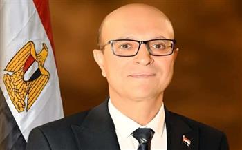 رئيس جامعة أسيوط يهنئ الرئيس السيسي بمناسبة عيد العمال ويؤكد دعم الجامعة لمسيرة الإنتاج