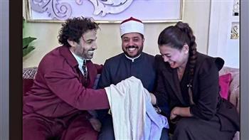 يحتفلان بعقد القران.. قصة زواج أحمد فهمي وأسماء جلال 