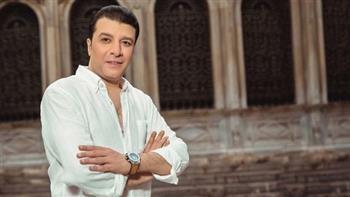 مصطفى كامل يطالب بقرارات بشأن الترشيد وتأثيره على المهن الليلية 