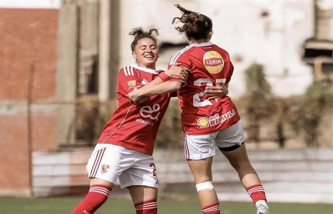 دوري الكرة النسائية: الاهلي يهزم الزمالك بثلاثبة    