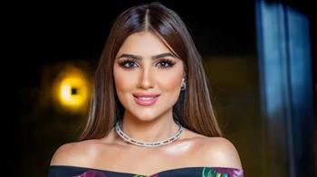 مي عمر تروّج لـ“شمشون ودليلة” من بودابست