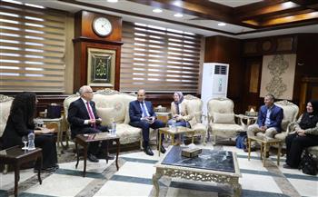 سفير السويد لدى مصر يتفقد مشروعات تنموية بالمنيا