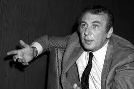 نزار قباني.. حين تحوّلت القصيدة إلى أغنية خالدة في الذاكرة العربية