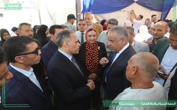 محافظ الشرقيه يشهد فعاليات القافله الطبيه المجانيه بمركز شباب بردين بمركز الزقازيق 