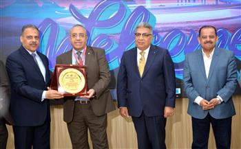 محافظا الدقهلية والشرقية يفتتحان مؤتمر أمراض الكلى بالمنصورة