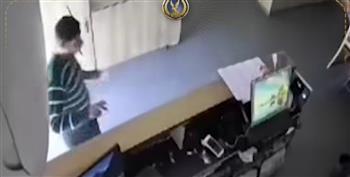  الداخلية تكشف ملابسات سرقة هاتفين داخل مطعم بالمنوفية.. وضبط المتهم وإعادة المسروقات