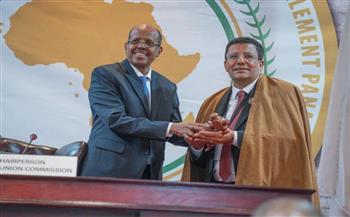 فوز مرشح الجزائر فاتح بوطبيق برئاسة برلمان عموم أفريقيا