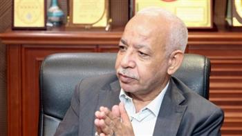 عبد المنعم الجمل.. رئيس الاتحاد العام لنقابات عمال مصر:  «المرونة والواقعية»  فلسفة قانون العمل الجديد
