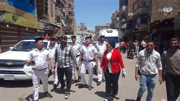 محافظ الدقهلية يتابع أعمال حملة مفاجئة لإزالة الإشغالات وضبط أجهزة التلوث السمعي بحي غرب المنصورة 