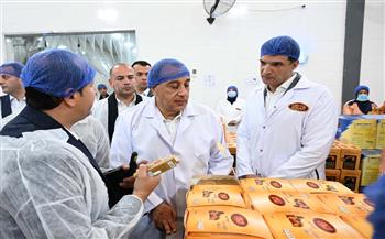 رئيس الوزراء يتفقد شركة " الطحان" المتخصصة في تصنيع وتعبئة التمور 