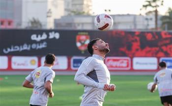 ياسين مرعي وهادي رياض ومروان عثمان يشاركون في التدريبات الجماعية للأهلي  