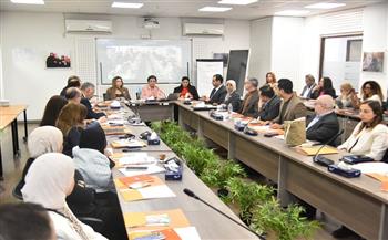 نائب وزير الصحة تشارك في مائدة مستديرة لتعزيز إتاحة وسائل تنظيم الأسرة بالقطاع الخاص