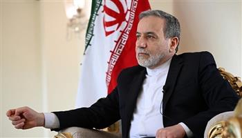 وزير الخارجية الإيراني: الهجمات على البنية التحتية الصناعية والمنشآت النووية جرائم حرب غير مسبوقة