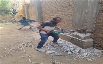 محافظ قنا: إزالة التعديات والحفاظ على الرقعة الزراعية خط أحمر لا تهاون فيه