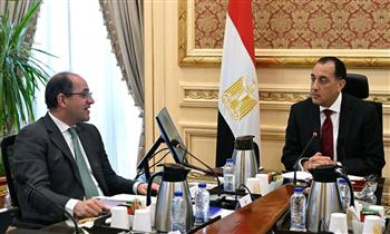 رئيس الوزراء يتابع مع وزير المالية عددًا من ملفات العمل