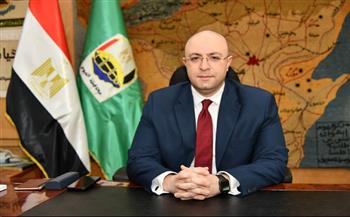 محافظ الفيوم يحيل عددًا من مسئولي الجمعيات الزراعية وتراخيص البناء وموظفي العلاوات للنيابة