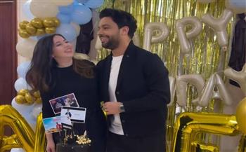 فرح الموجي تفاجئ أحمد جمال بالاحتفال بعيد ميلاده الأول بعد الزواج