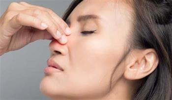 كيف يؤثر  انسداد الأنف على الأذن ؟