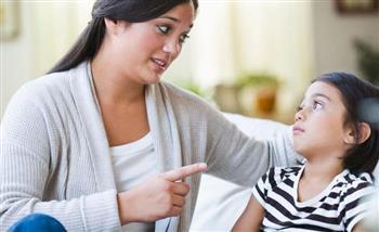 للأمهات.. استراتيجيات للتعامل مع الطفل العدواني