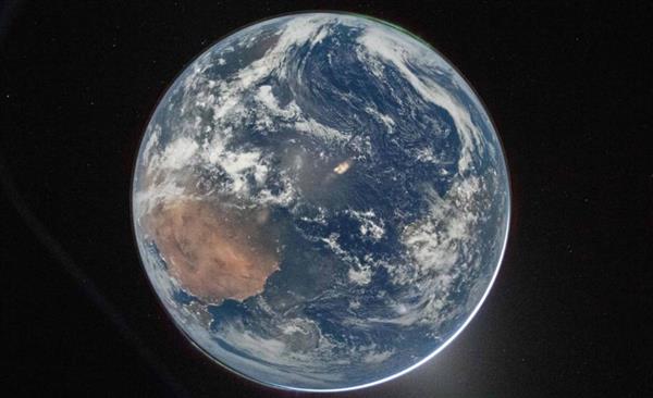 بالعين المجرّدة.. طاقم "أرتيميس 2" يستعد لدراسة القمر 