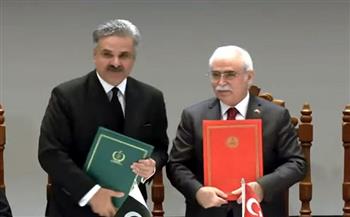 باكستان وتركيا توقعان مذكرة تفاهم قضائي بين البلدين