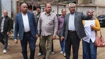 نائب محافظ سوهاج يتفقد جاهزية الحملة الميكانيكية بحي غرب