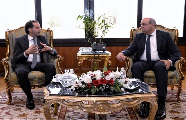 وزير الطيران المدني يبحث مع مسؤولي Microsoft تعزيز التعاون فى مجالات تكنولوجيا المعلومات والتحول الرقمي