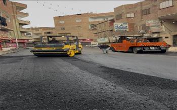 محافظ الجيزة يتابع أعمال رصف وتطوير طريق المنوات بمركز ومدينة أبو النمرس 