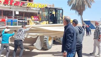 نائب محافظ بورسعيد يقود حملة مكبرة لإزالة الإشغالات بمنطقة "الإسراء وأبراج النور" بحي الضواحي