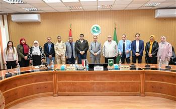 محافظ الشرقية يُكرم الأمهات المثاليات والآباء المثاليين من العاملين بديوان عام المحافظة والمراكز والمدن