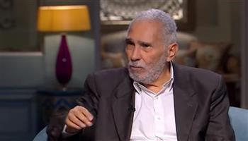 على جهاز تنفس صناعي.. نجل الفنان عبد الرحمن أبو زهرة يكشف تطورات حالته الصحية