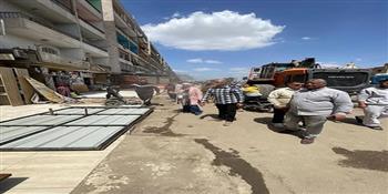 محافظ القليوبية يتابع حملة مكبرة لرفع الإشغالات بسوق البلاستيك بمسطرد