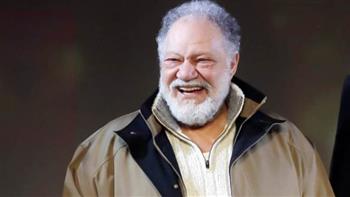 يحيى الفخراني.. طبيب اختار الفن فصار أحد أعمدة الدراما العربية