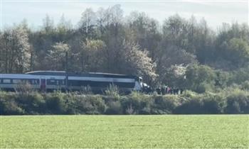 اضطرابات واسعة بحركة السكك الحديدية شمال فرنسا عقب تصادم قطار بشاحنة عسكرية