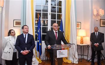محافظ الإسكندرية يعرب عن سعادته بتعزير التعاون بين مصر وفرنسا